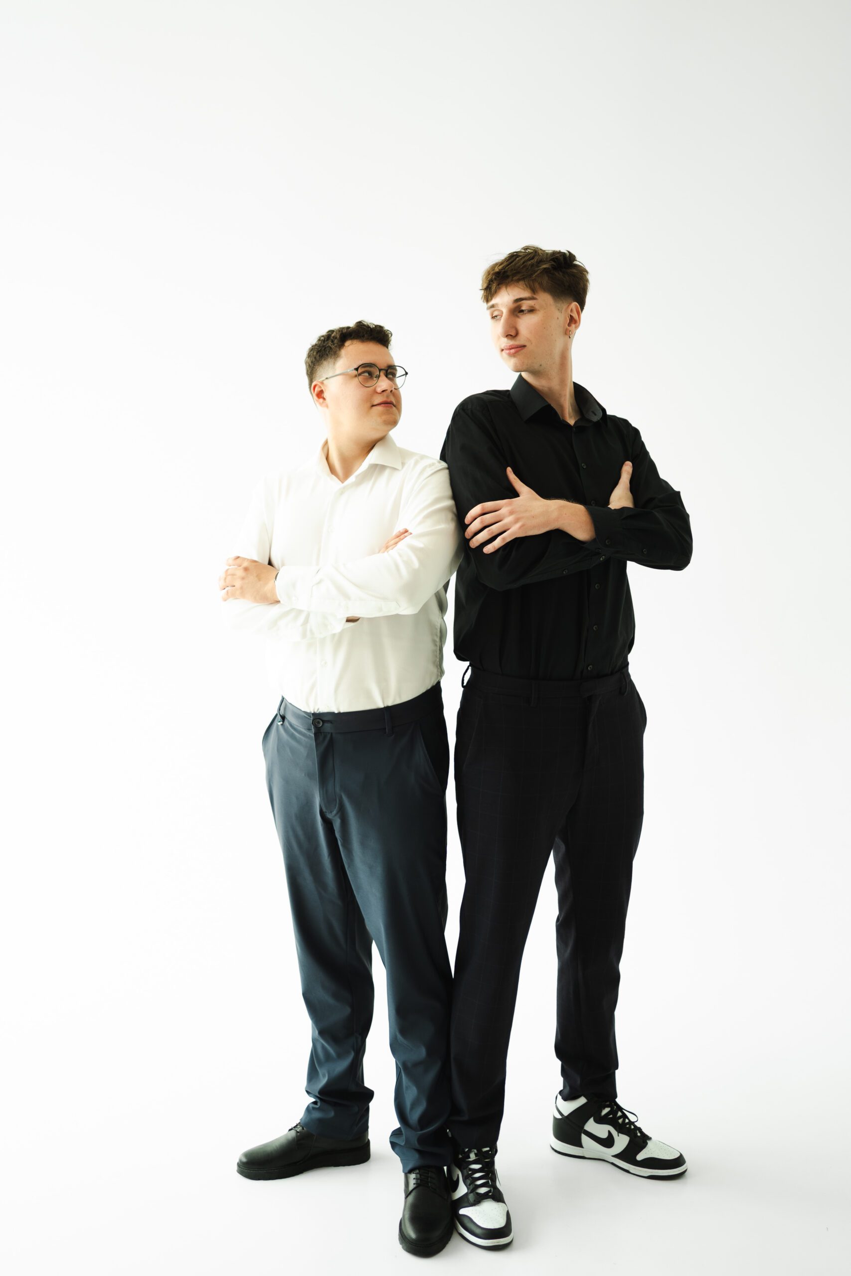 Dwóch księgowych Biura Rachunkowego Akwadrat w Warszawie, dzielnica Targówek